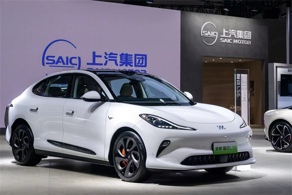 汽車行業(yè)加速變革，上汽集團迎“潮”而上