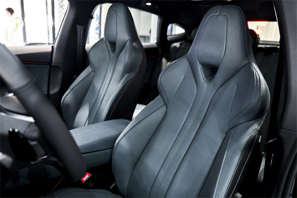 B級(jí)運(yùn)動(dòng)轎車新標(biāo)桿來(lái)了，MG7 2025款智能登場(chǎng)，限時(shí)一口價(jià)11.29萬(wàn)元起