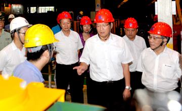 鄭俊康到公司開(kāi)展安全生產(chǎn)檢查工作