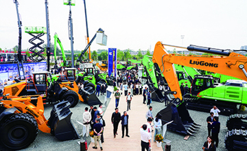 柳工驚艷亮相BICES 2025